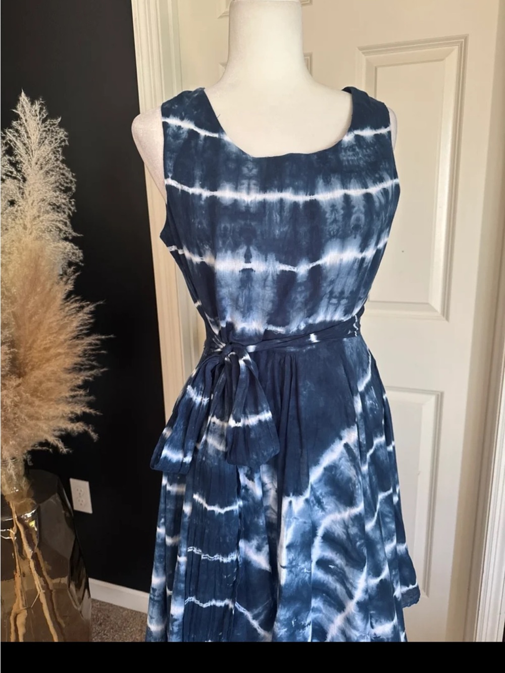 Vintage Studio West 100% Cotton Blue/White Tie-Dye Handkerchief Midi Dress
Med - Picture 7 of 12